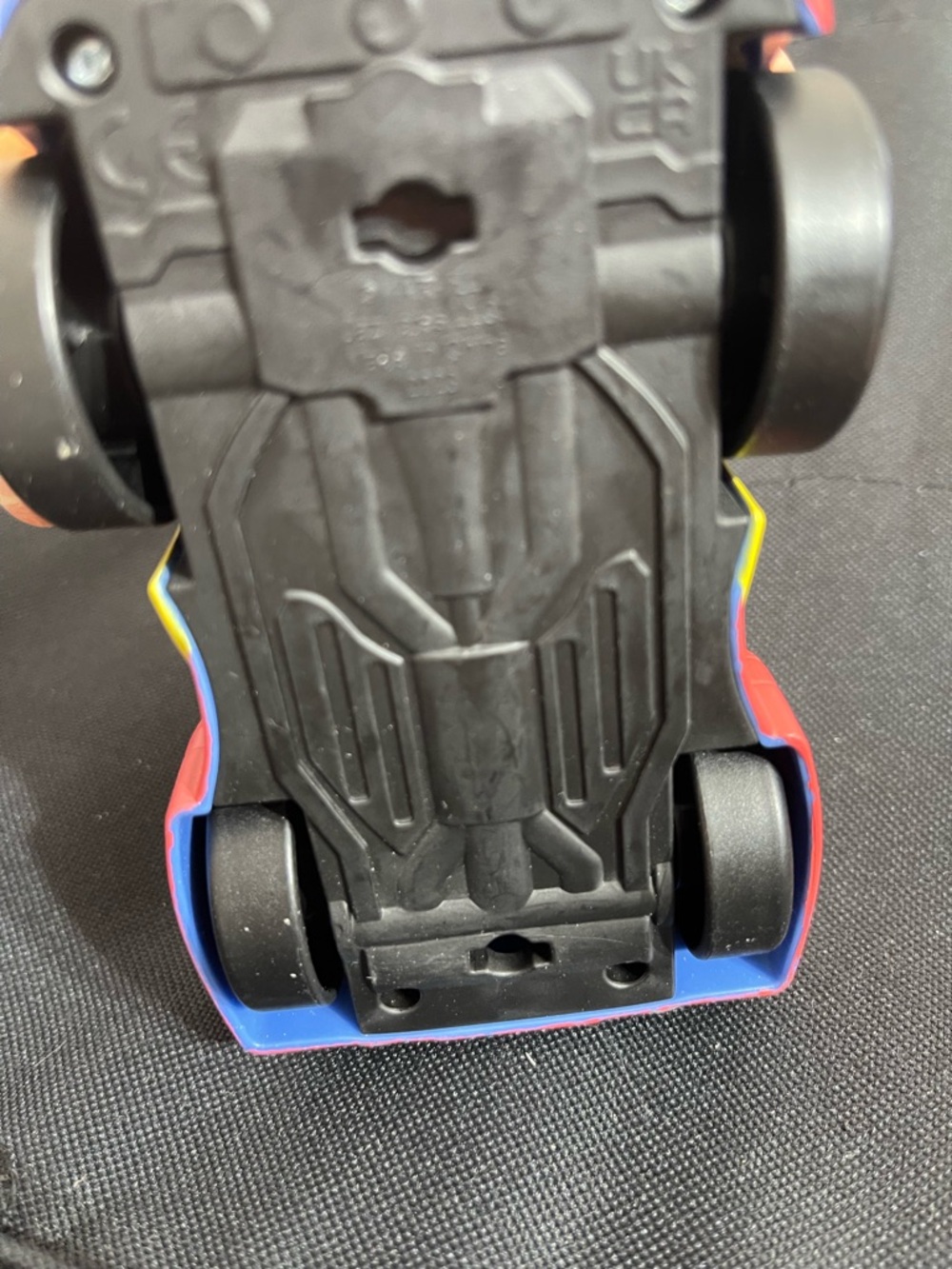 Marvel Blue & Yellow Lightning Racer with Driver Figure - Picture 5 of 6
